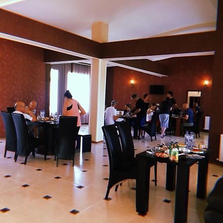 Tbili House Hotel Tbiliszi Kültér fotó