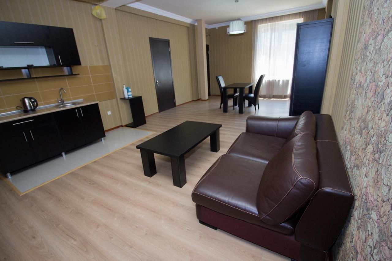 Tbili House Hotel Tbiliszi Kültér fotó