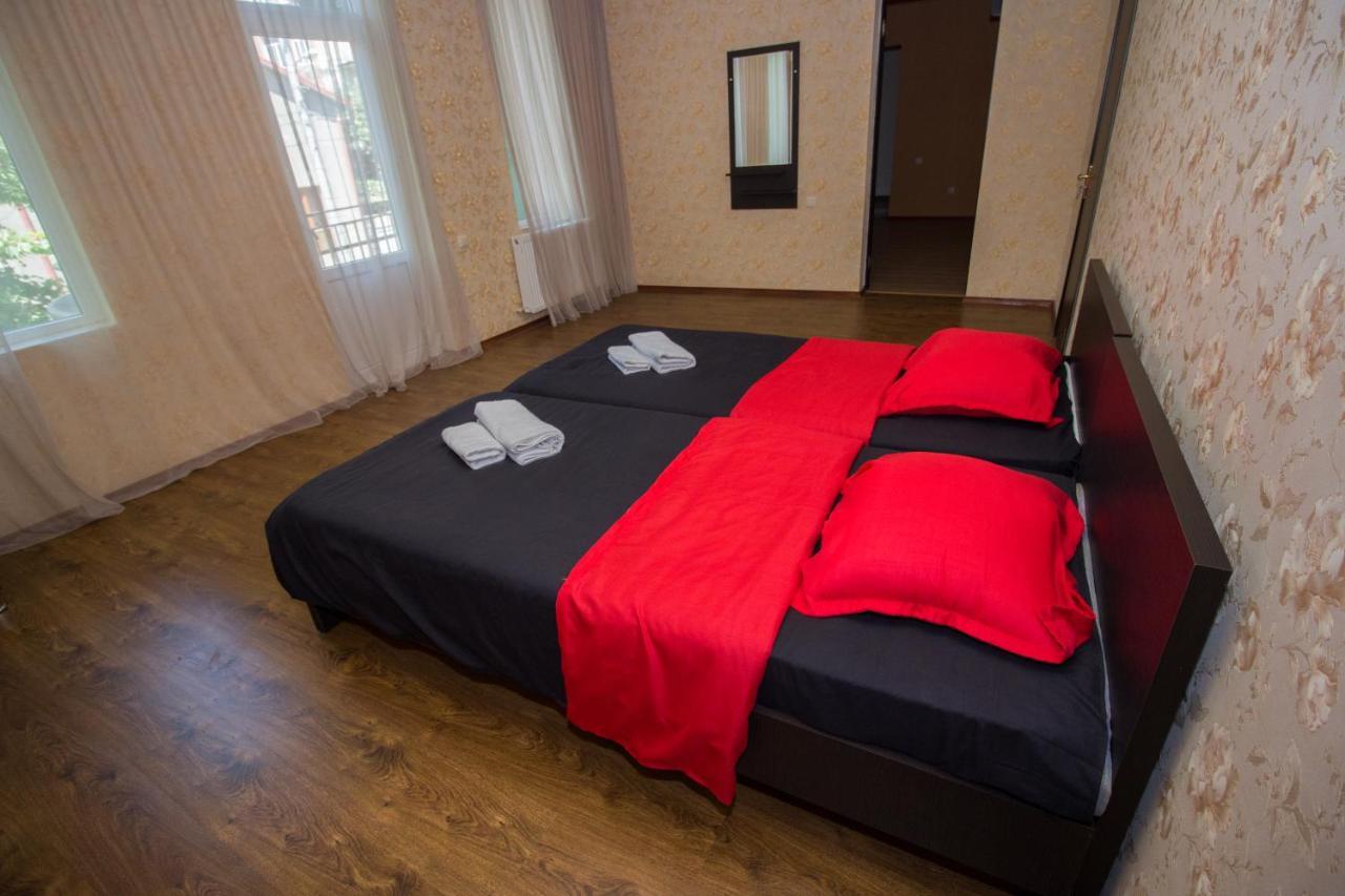 Tbili House Hotel Tbiliszi Kültér fotó