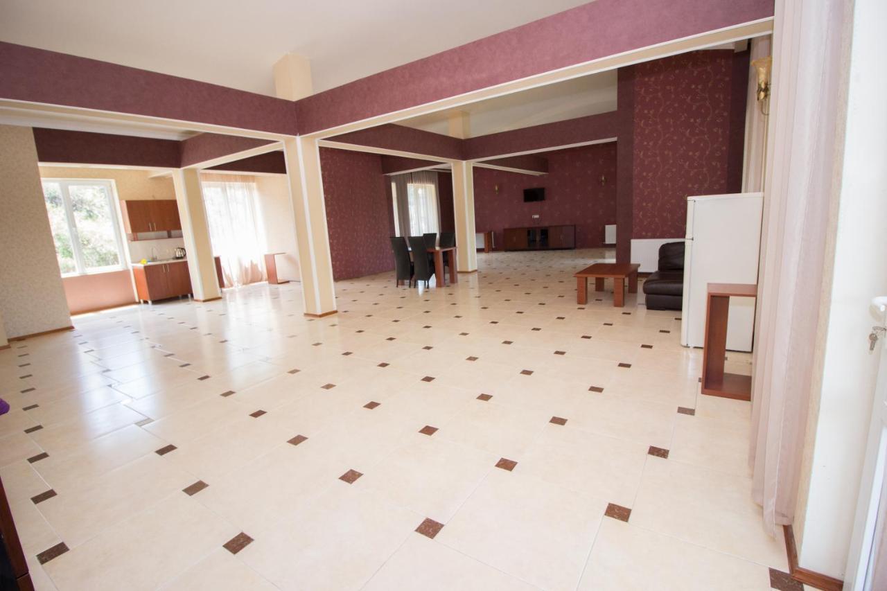 Tbili House Hotel Tbiliszi Kültér fotó