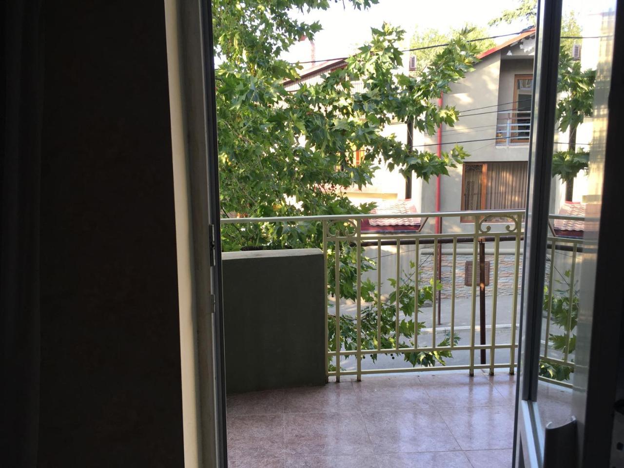 Tbili House Hotel Tbiliszi Kültér fotó